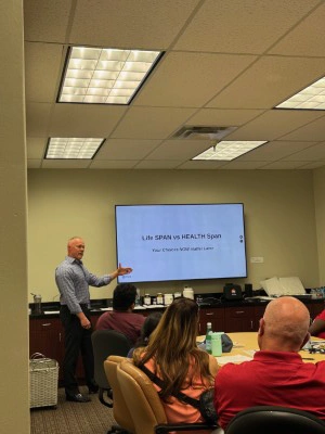 Chiropractor Irving TX Jason Black Leading Seminar 02